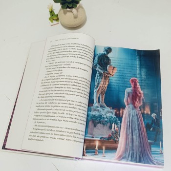 Evangeline y Jacks en la Iglesia