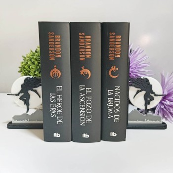 SujetaLibros Mistborn Montañas