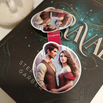 Marcapaginas Scarlett y Julian