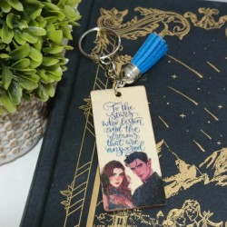Llavero Feyre y Rhys