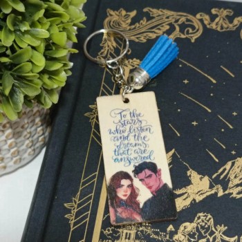 Llavero Feyre y Rhys