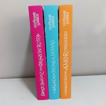 Sobrecubiertas de Érase una vez un corazón roto